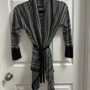 Daytrip cardigan, size small, black-gray-silver